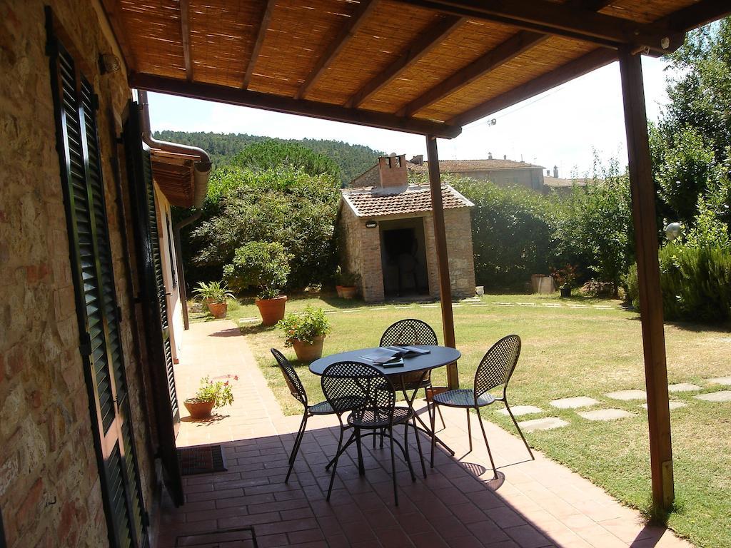 Podere Le Monache モンタイオーネ エクステリア 写真