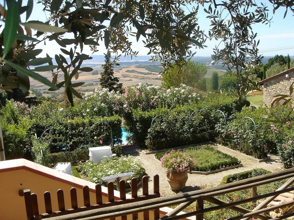 Podere Le Monache モンタイオーネ エクステリア 写真