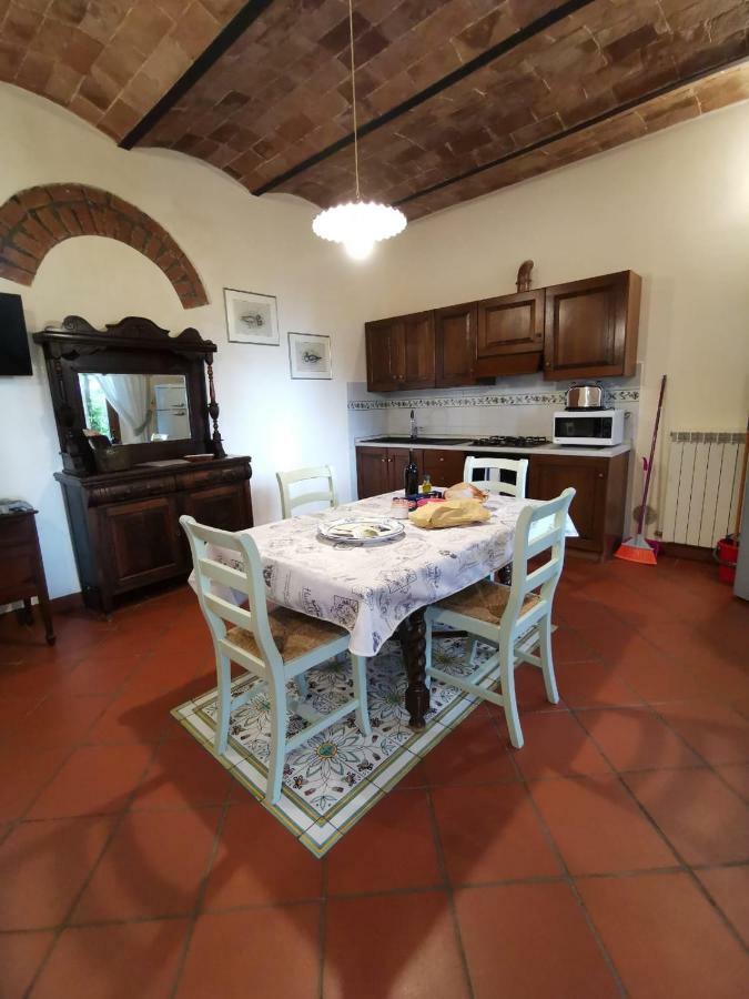 Podere Le Monache モンタイオーネ エクステリア 写真